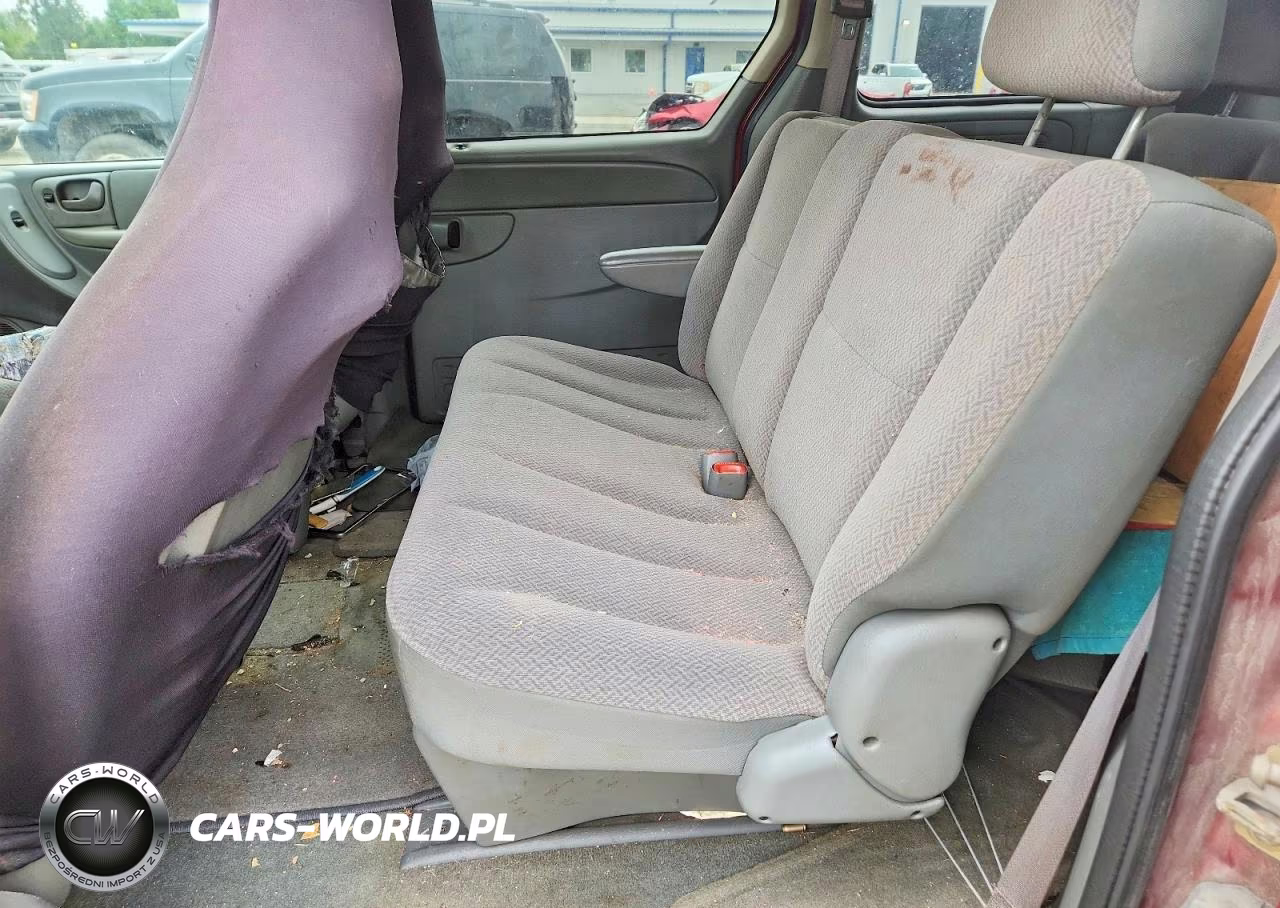 2006 Chrysler Town & Country VIN:1A4GP45R36B718125 - 11