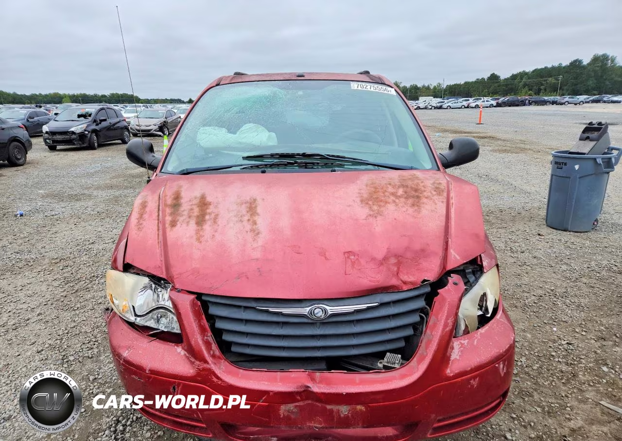 2006 Chrysler Town & Country VIN:1A4GP45R36B718125 - 5