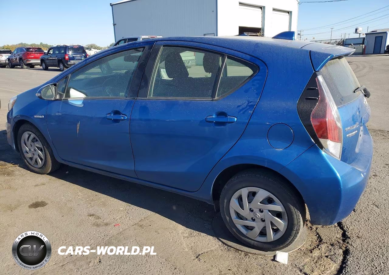 2015 Toyota Prius C Two VIN:JTDKDTB33F1098255 - 2