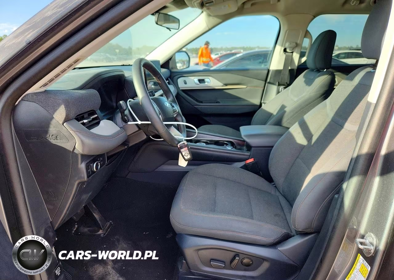 2025 Ford Explorer Active VIN:1FMUK8DH9SGA21204 - 7