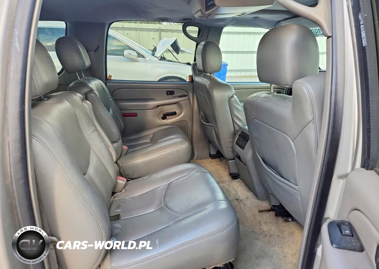 2004 Chevrolet Suburban C1500 VIN:3GNEC16Z84G142601 - 11
