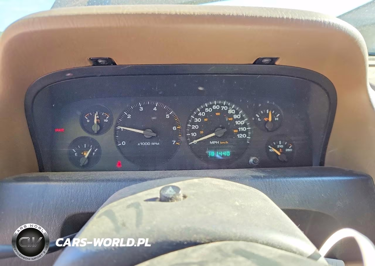 2004 Jeep Grand Cherokee Laredo VIN:1J4GX48S24C416752 - 9