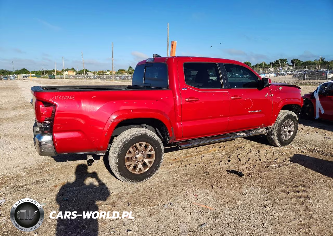 2018 Toyota Tacoma Sr5 V6 VIN:3TMAZ5CN1JM072810 - 3