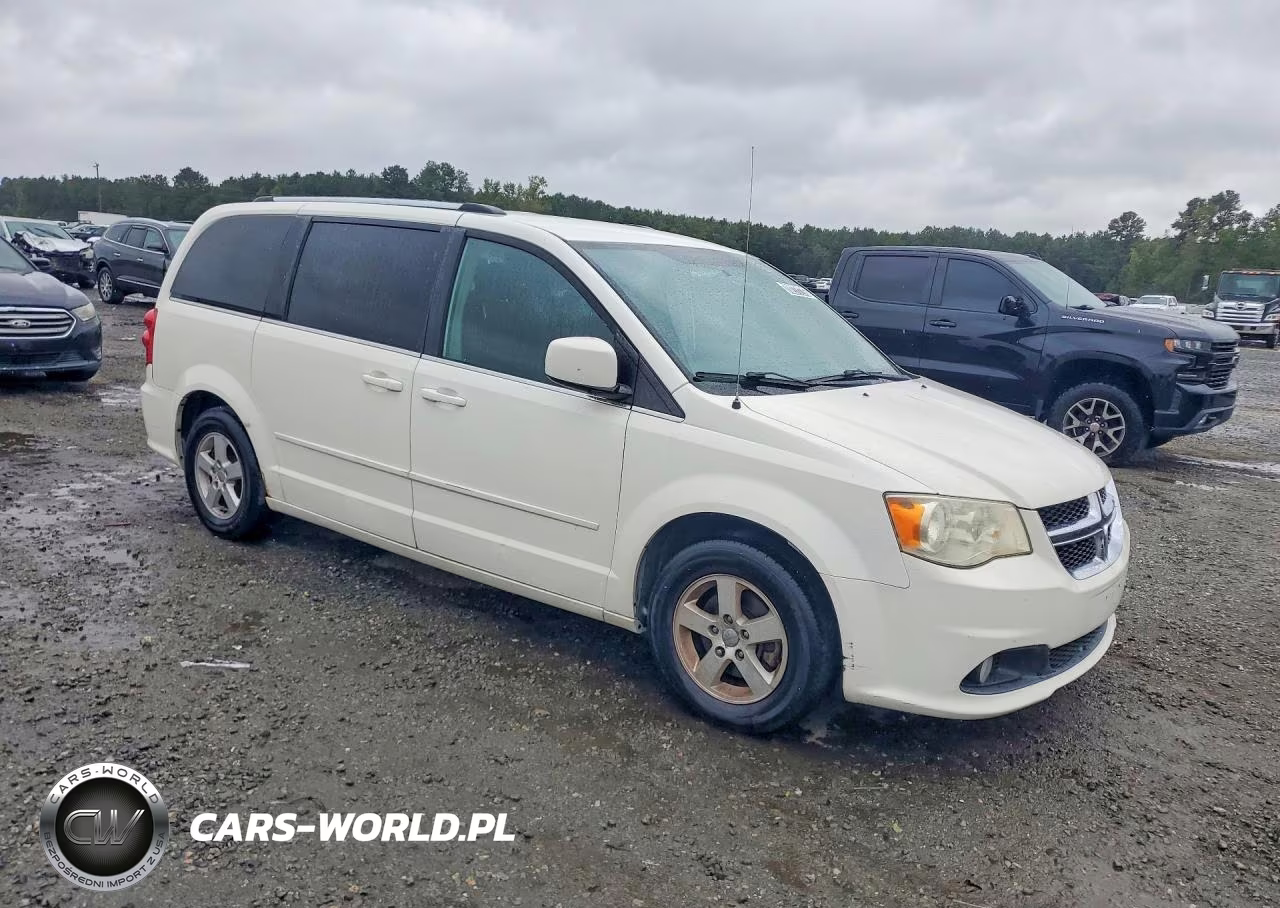 2011 Dodge Grand Caravan Crew VIN:2D4RN5DG4BR657828 - 4