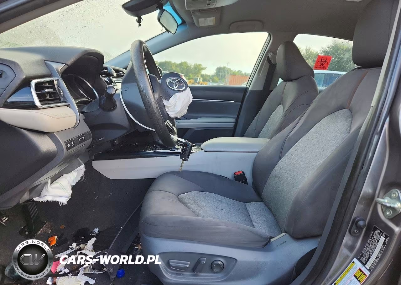 2018 Toyota Camry Le VIN:4T1B11HK5JU153836 - 7