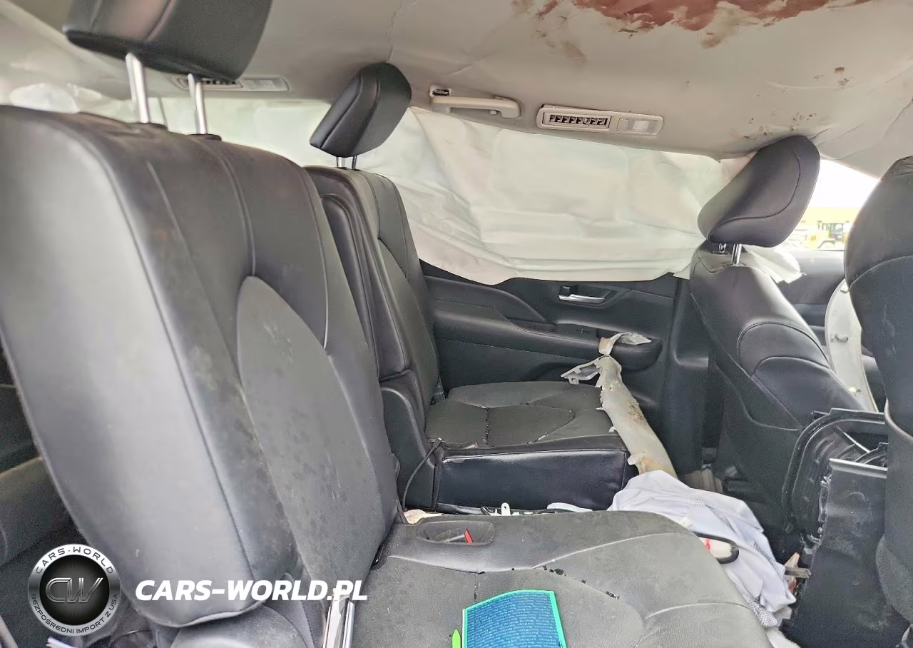 2025 Toyota Grand Highlander Xle VIN:5TDAAAA55SS020567 - 11