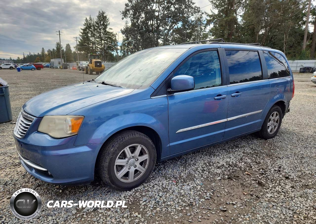 2011 Chrysler Town & Country Touring