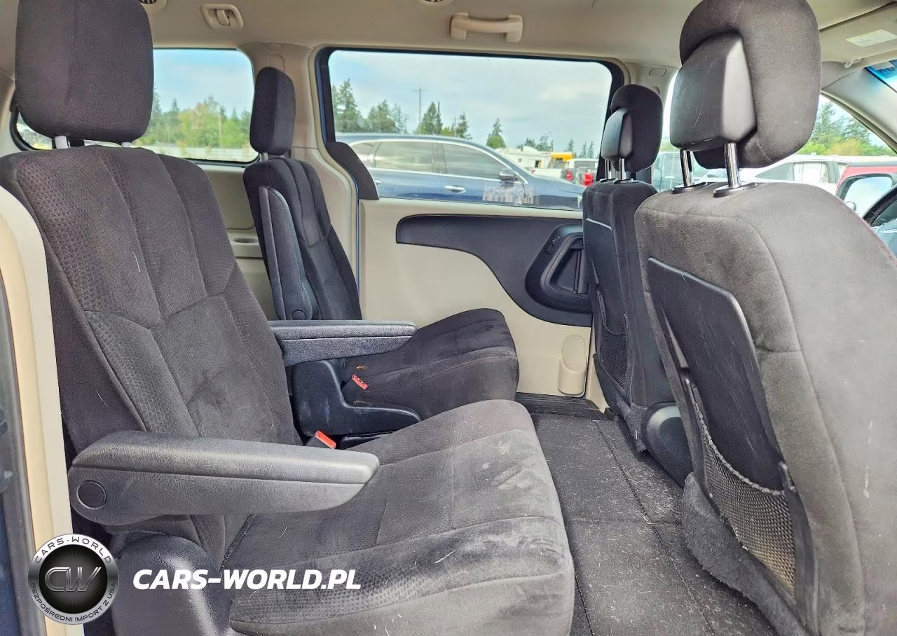2011 Chrysler Town & Country Touring VIN:2A4RR5DGXBR716490 - 11