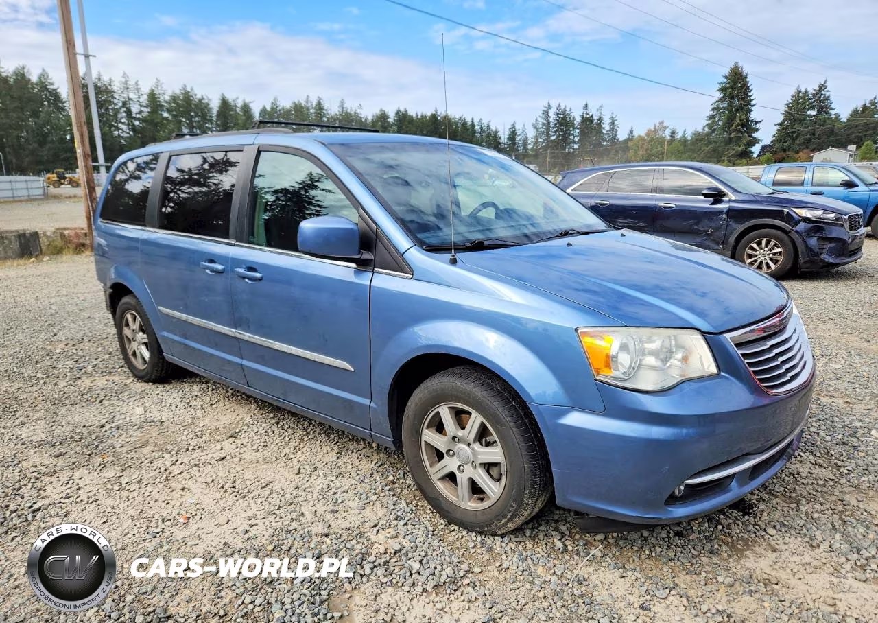 2011 Chrysler Town & Country Touring VIN:2A4RR5DGXBR716490 - 4