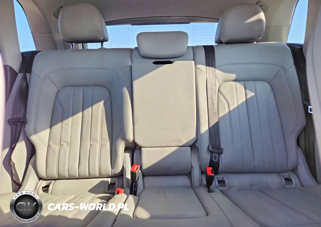 2019 Audi Q5 Premium Plus VIN:WA1BNAFY7K2018087 - 10