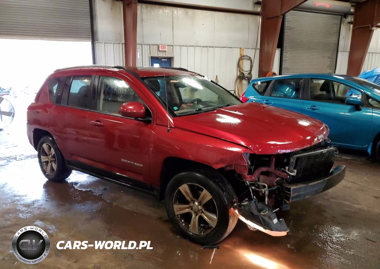 2016 Jeep Compass Latitude VIN:1C4NJDEB9GD768910 - 4