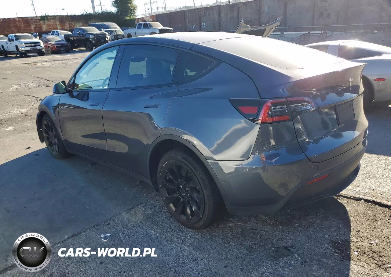 2021 Tesla Model Y VIN:5YJYGDEE6MF069017 - 2