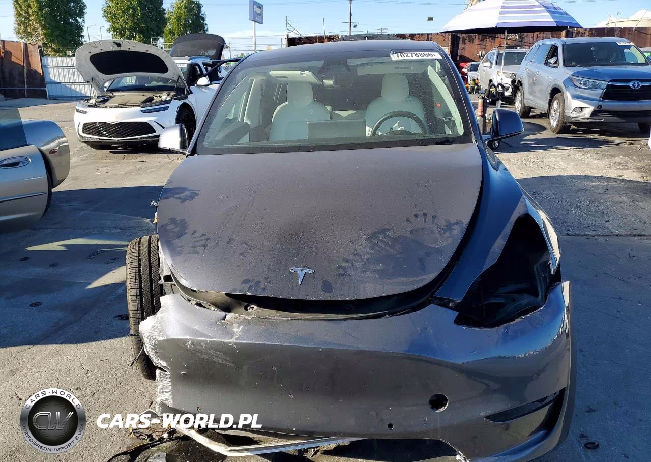 2021 Tesla Model Y VIN:5YJYGDEE6MF069017 - 5