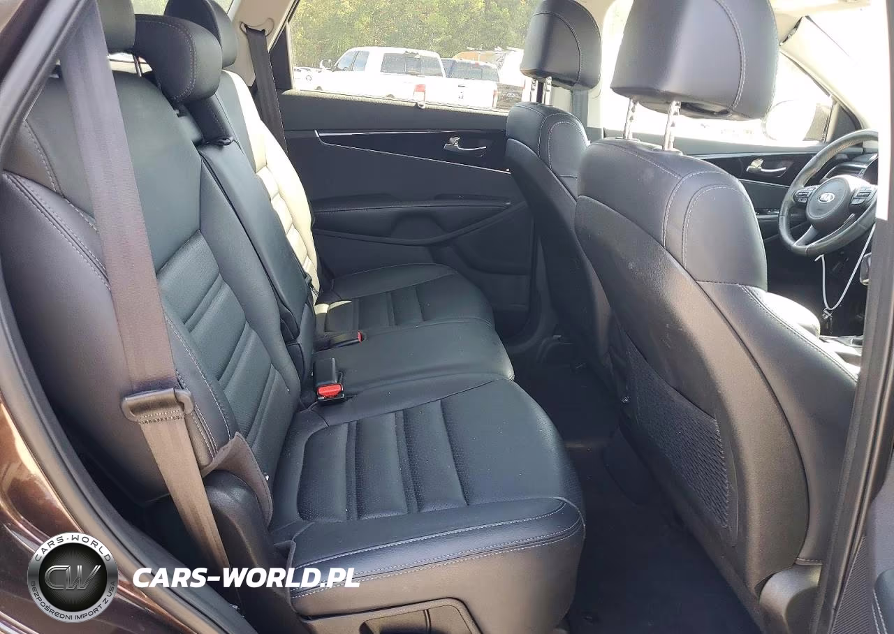 2017 Kia Sorento Ex VIN:5XYPH4A16HG297870 - 11