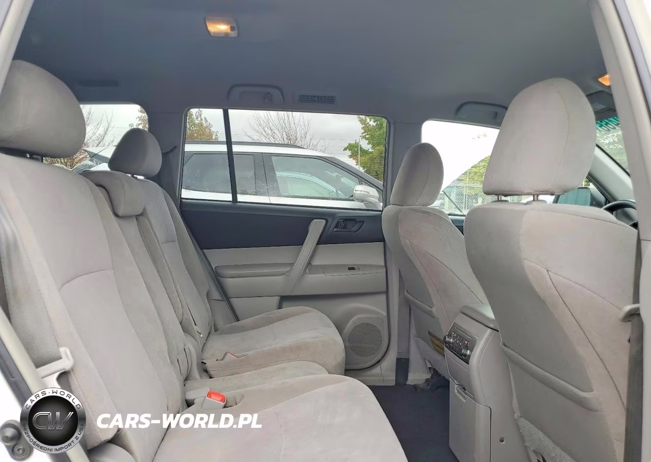 2012 Toyota Highlander Base VIN:5TDBK3EH0CS100197 - 11