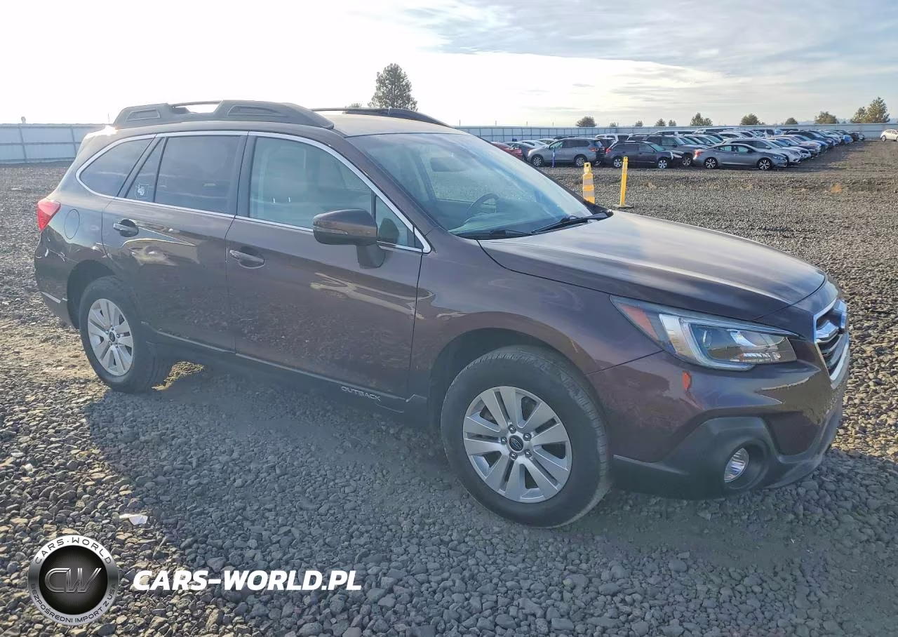 2019 Subaru Outback 2.5I Premium VIN:4S4BSAFC5K3368472 - 4