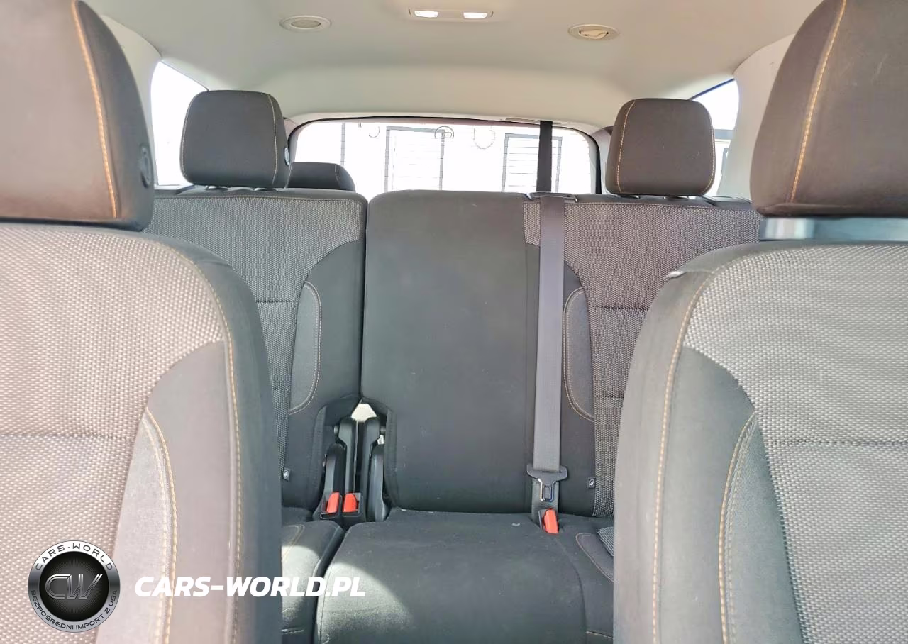 2018 Chevrolet Traverse Lt VIN:1GNERGKW0JJ186079 - 10
