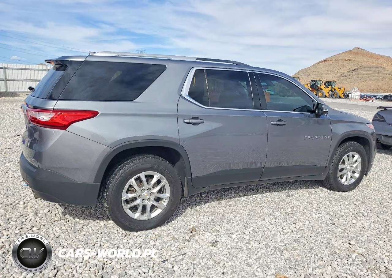 2018 Chevrolet Traverse Lt VIN:1GNERGKW0JJ186079 - 3