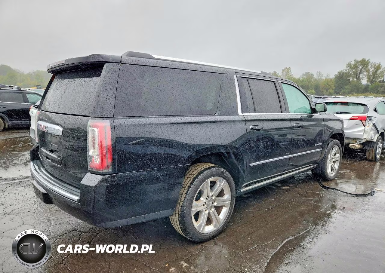 2017 GMC Yukon Xl Denali VIN:1GKS2HKJ0HR250082 - 3