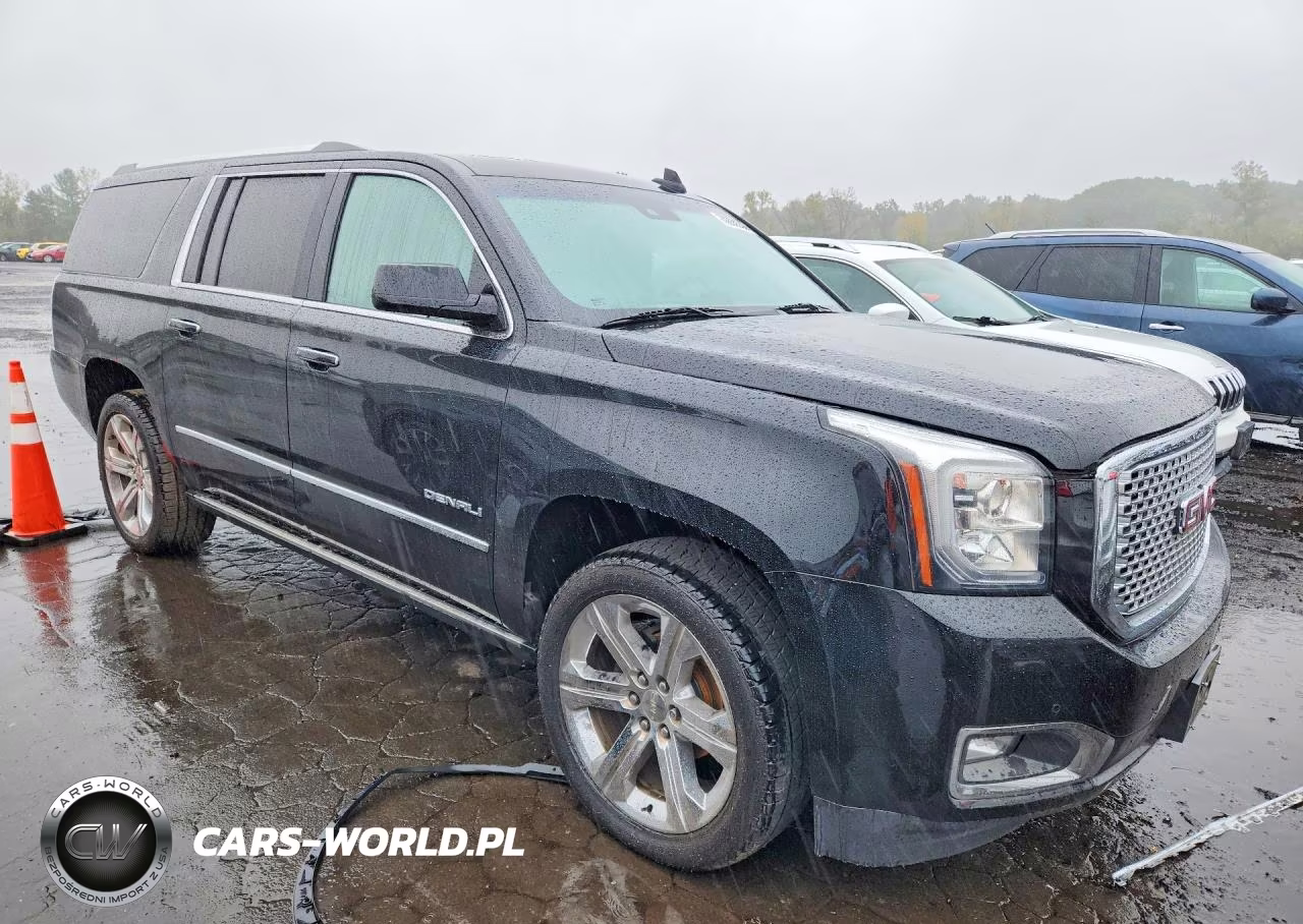 2017 GMC Yukon Xl Denali VIN:1GKS2HKJ0HR250082 - 4