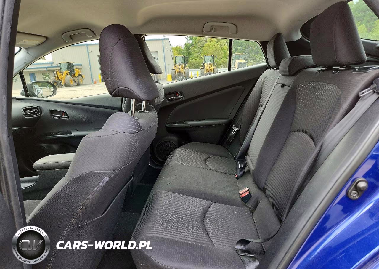 2016 Toyota Prius Two VIN:JTDKBRFU2G3504379 - 10