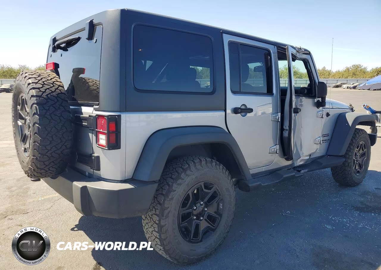 2014 Jeep Wrangler Unlimited Sport VIN:1C4BJWDG6EL119967 - 3
