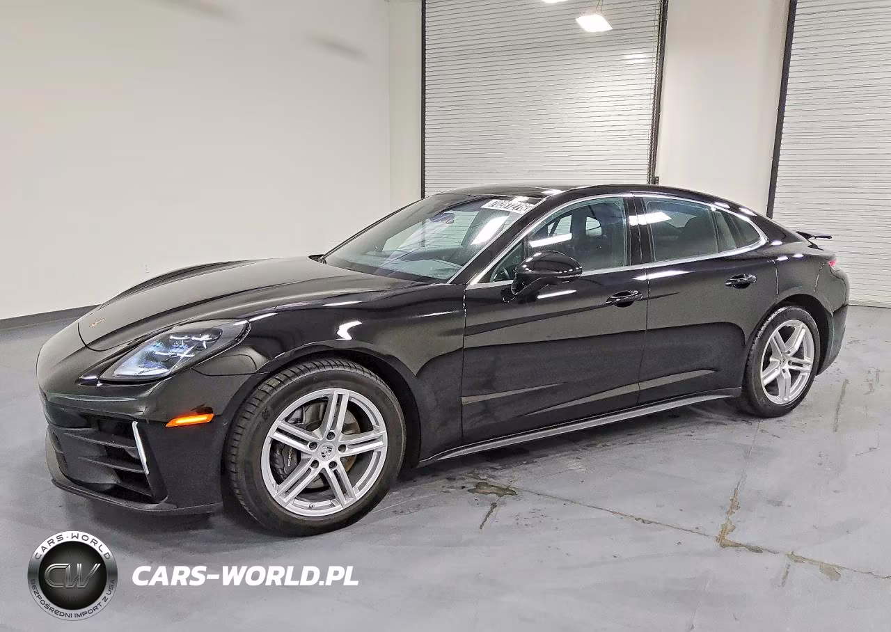 2025 Porsche Panamera Base