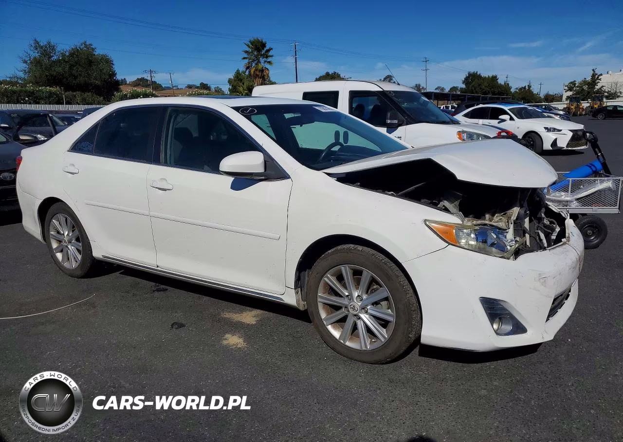 2012 Toyota Camry Xle VIN:4T1BF1FK8CU532949 - 4