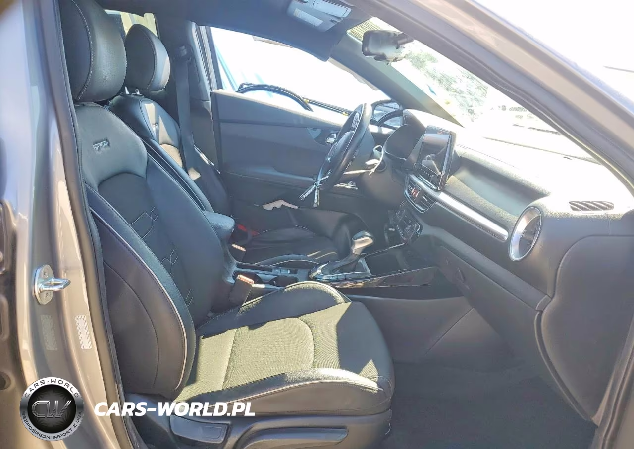 2023 Kia Forte Gt Line VIN:3KPF54AD0PE602662 - 7