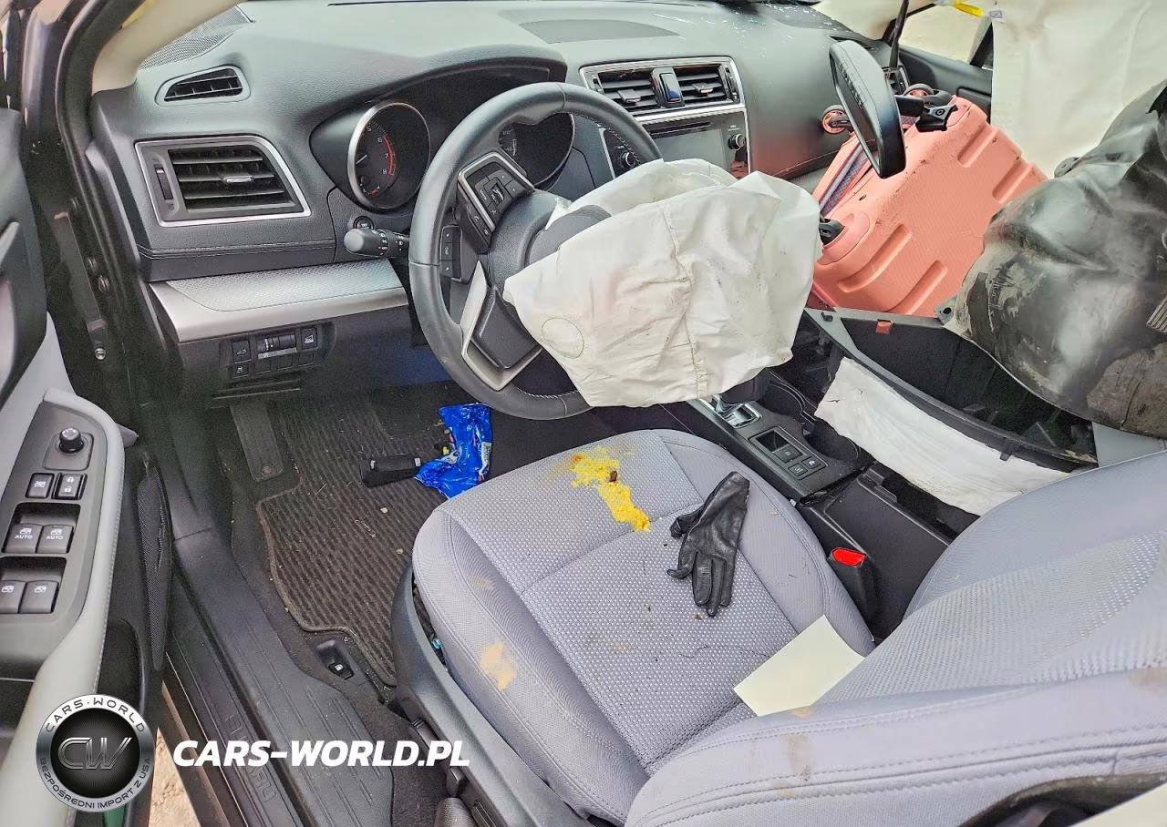 2018 Subaru Outback 2.5I Premium VIN:4S4BSADC5J3247846 - 8