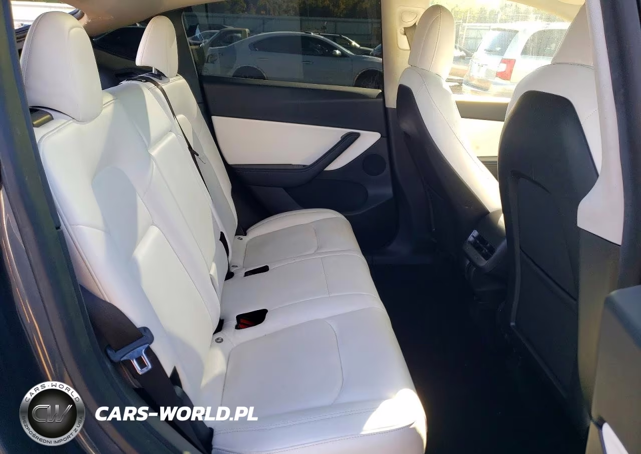 2021 Tesla Model Y VIN:5YJYGDEE2MF189977 - 11