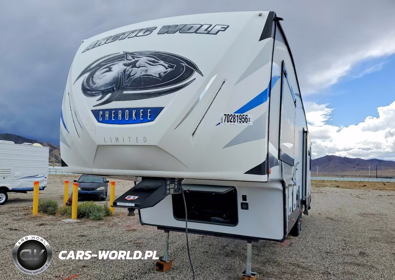2021 Forest River Arctic Wolf Camper VIN:5ZT3CK1B2M0706200 - 8