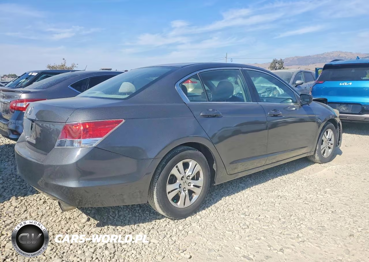 2010 Honda Accord Lxp VIN:1HGCP2F46AA067570 - 3