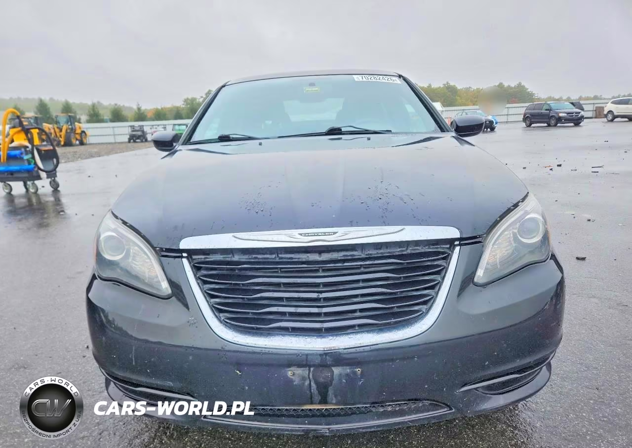 2013 Chrysler 200 Touring VIN:1C3CCBBG7DN720127 - 5
