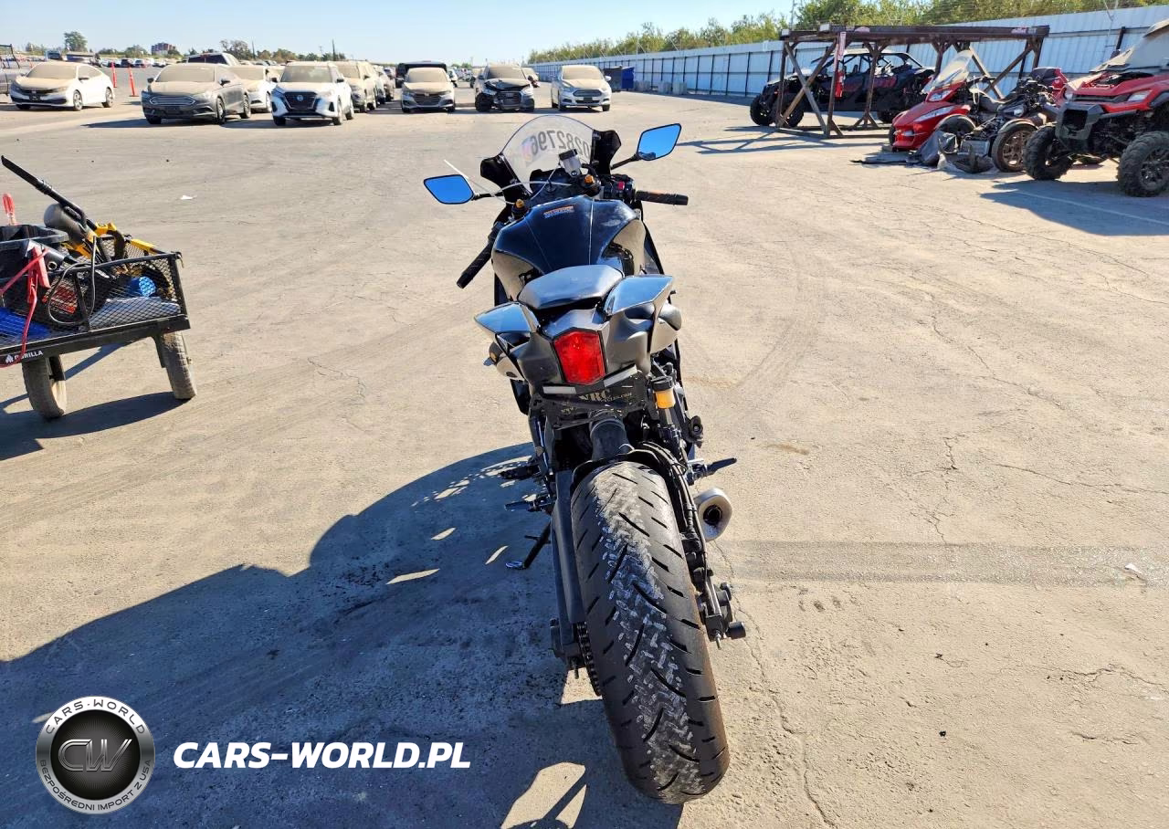 2023 Yamaha Yzfr7 VIN:JYARM38Y3PA001957 - 4
