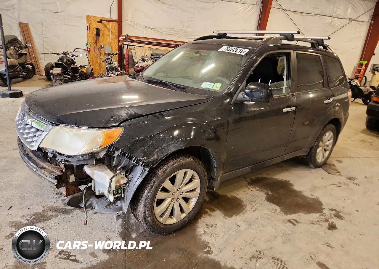 2013 Subaru Forester 2.5X Premium VIN:JF2SHADC5DH430093 - 1