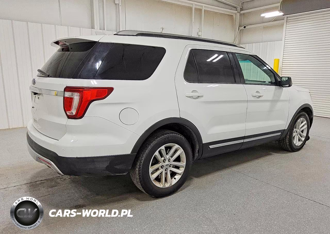 2016 Ford Explorer Xlt VIN:1FM5K7D82GGC37272 - 3