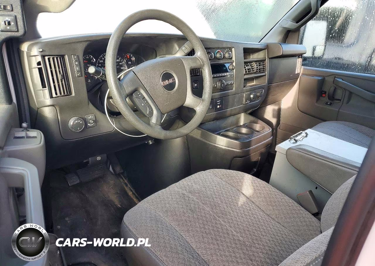 2018 GMC Savana Cutaway G3500 VIN:1GD07RFG8J1191047 - 8