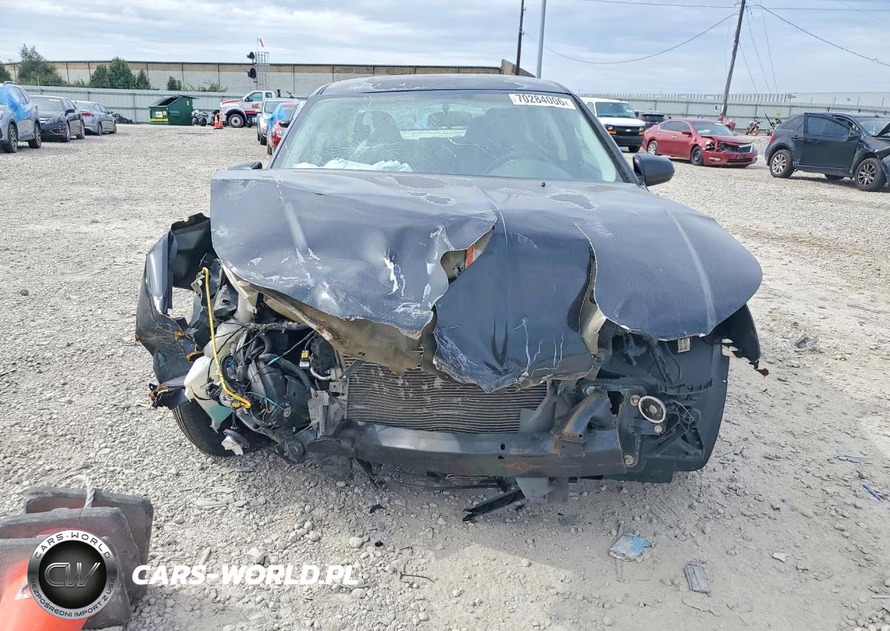 2010 Chrysler Sebring Touring VIN:1C3CC4FBXAN100457 - 5