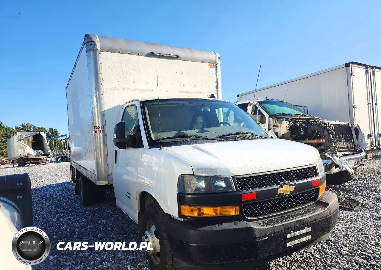 2020 Chevrolet Express Box Truck VIN:1HA6GUCG2LN012854 - 4