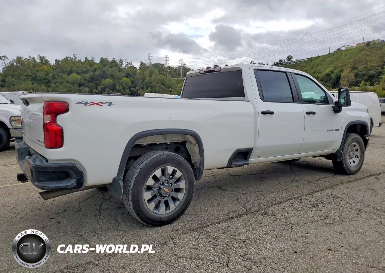 2022 Chevrolet Silverado K2500 Custom VIN:1GC4YME79NF138583 - 3