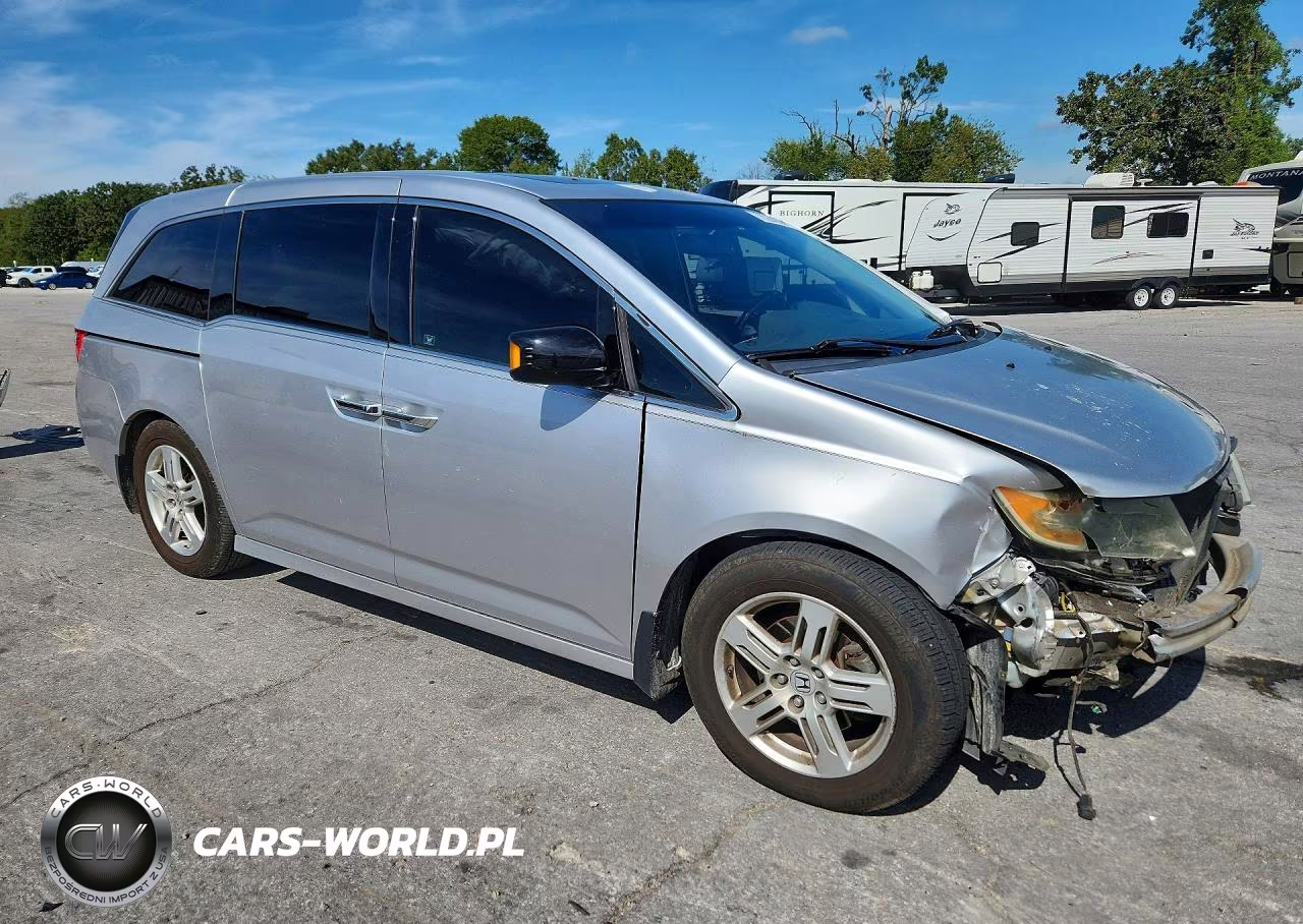 2011 Honda Odyssey Touring VIN:5FNRL5H92BB076502 - 4