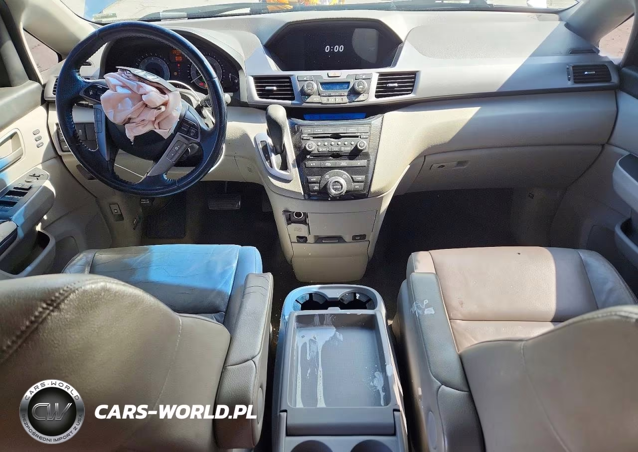 2011 Honda Odyssey Touring VIN:5FNRL5H92BB076502 - 8