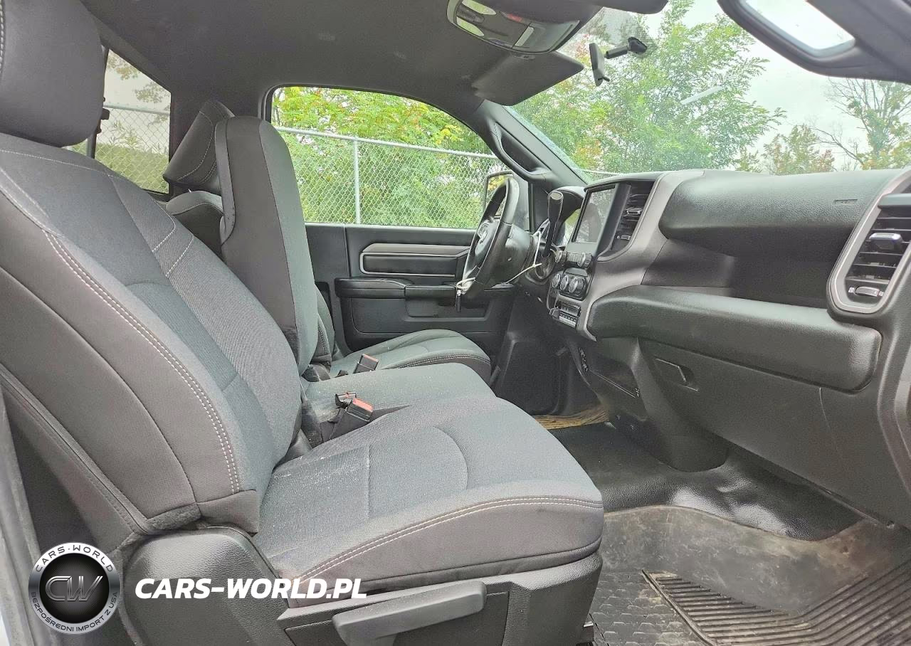 2024 Ram 3500 Tradesman VIN:3C63R3AL0RG377635 - 11
