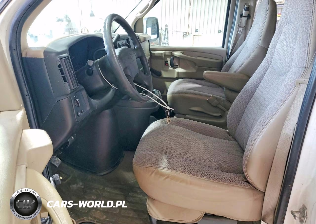 2007 Chevrolet Express G1500 VIN:1GNFH15Z571213439 - 7