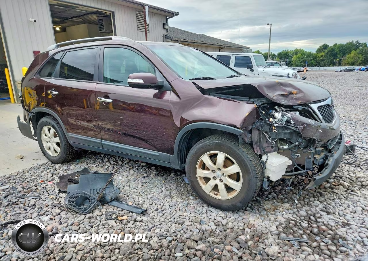 2012 Kia Sorento Lx VIN:5XYKT3A69CG223298 - 4
