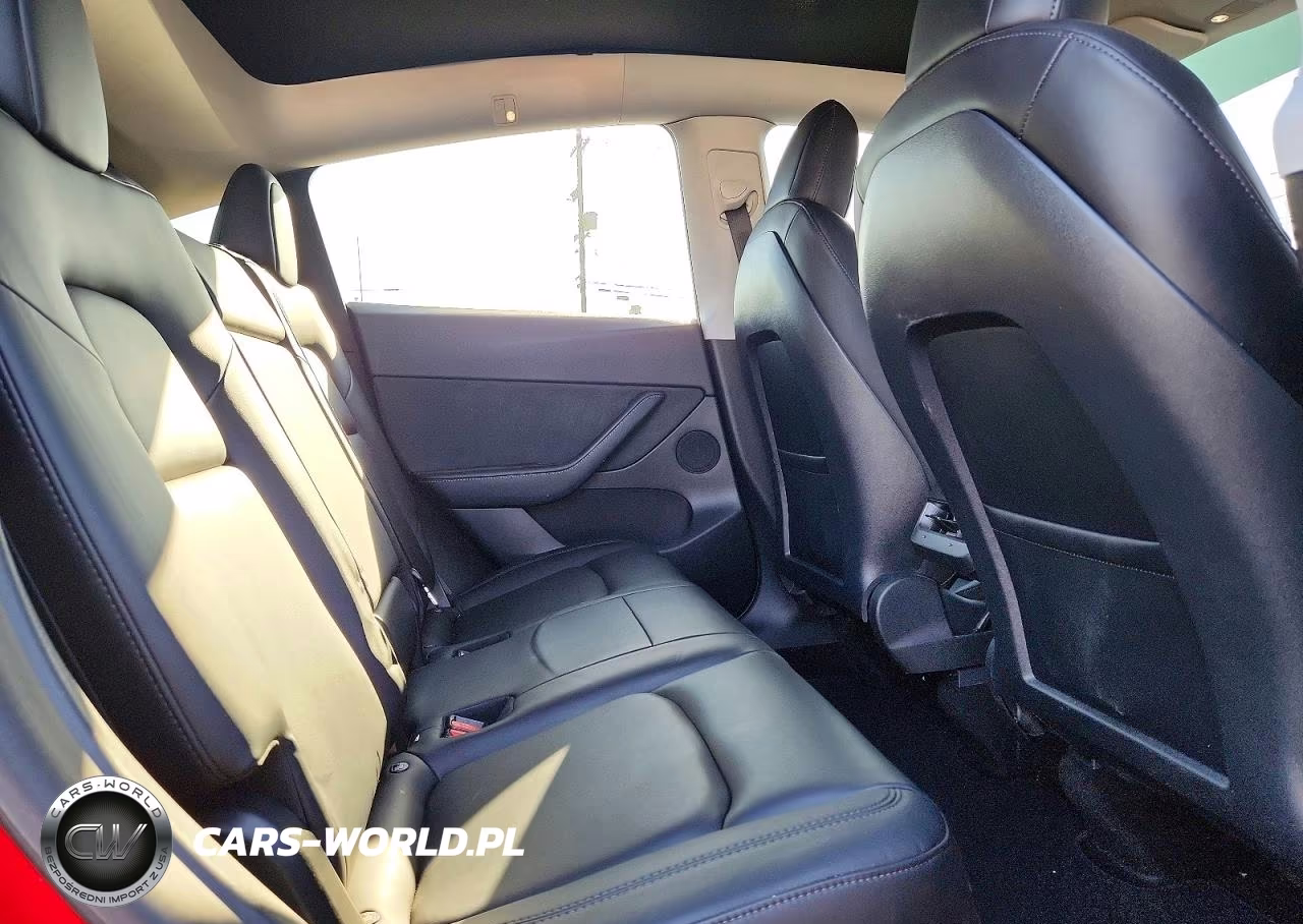 2021 Tesla Model Y VIN:5YJYGDEE9MF199423 - 11