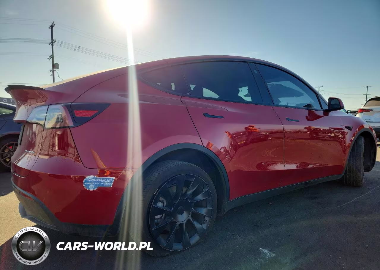 2021 Tesla Model Y VIN:5YJYGDEE9MF199423 - 3