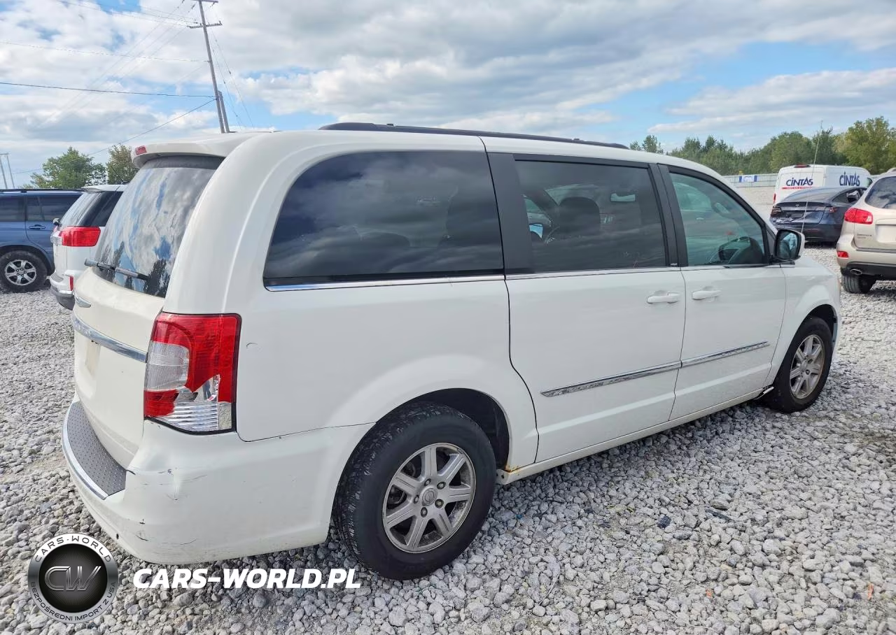 2012 Chrysler Town & Country Touring VIN:2C4RC1BG7CR158196 - 3