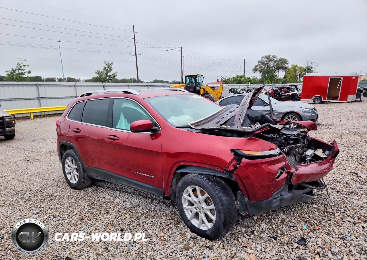 2017 Jeep Cherokee Latitude VIN:1C4PJMCB8HW590795 - 4